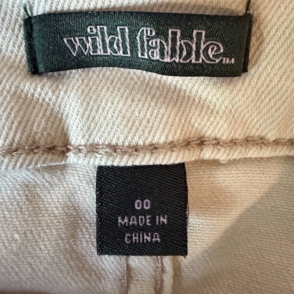 Wild Fable Women's High-Rise Pleated Cream Denim Mini Skirt , Size 00 - Picture 5 of 5